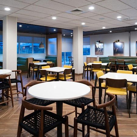 Fairfield Inn & Suites By Marriott Charlotte University Research Park Eksteriør billede
