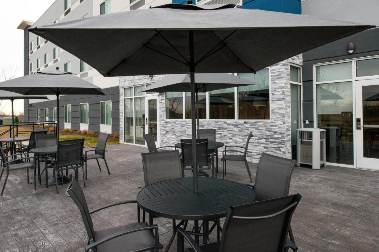 Fairfield Inn & Suites By Marriott Charlotte University Research Park Eksteriør billede