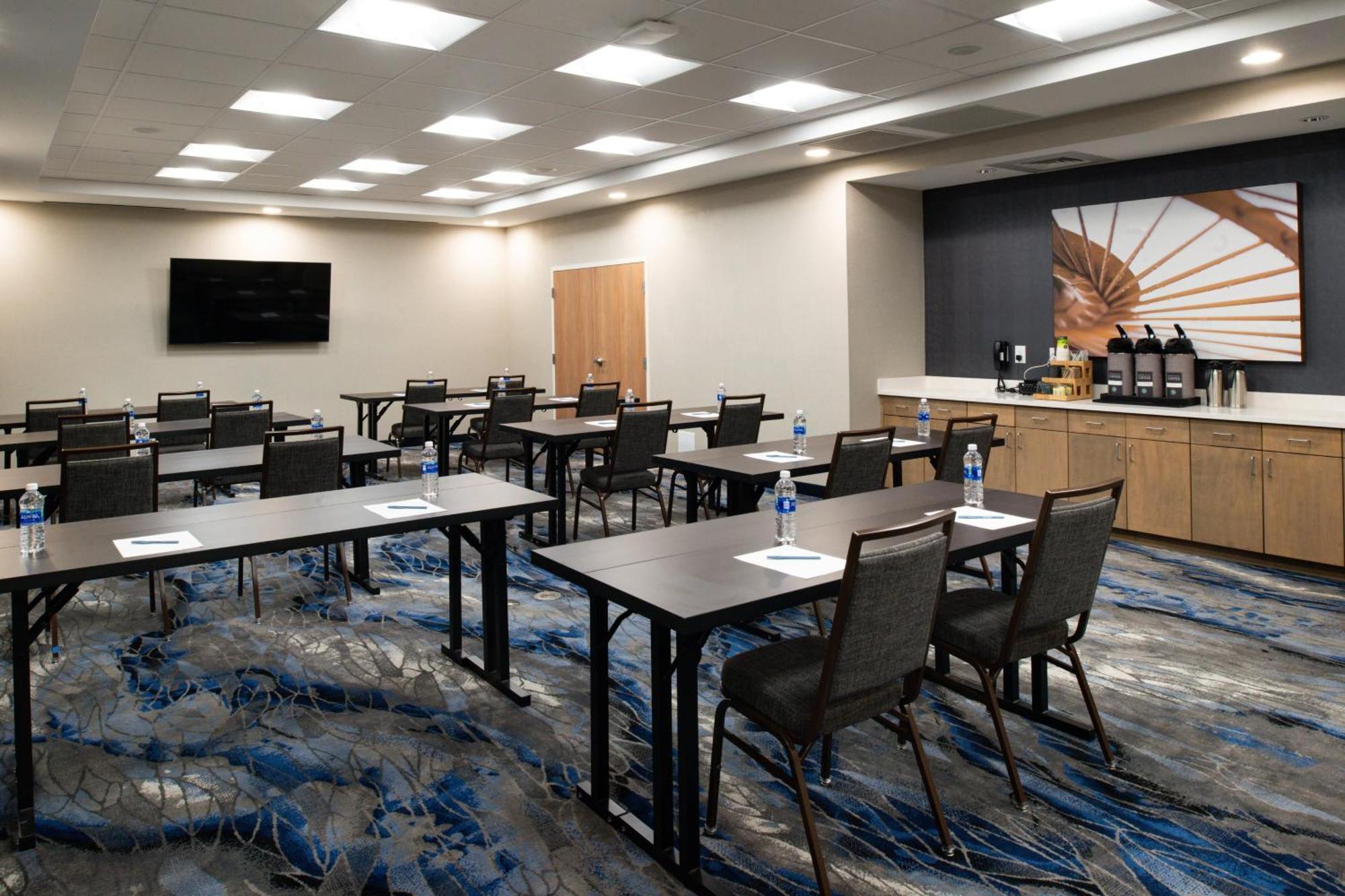 Fairfield Inn & Suites By Marriott Charlotte University Research Park Eksteriør billede