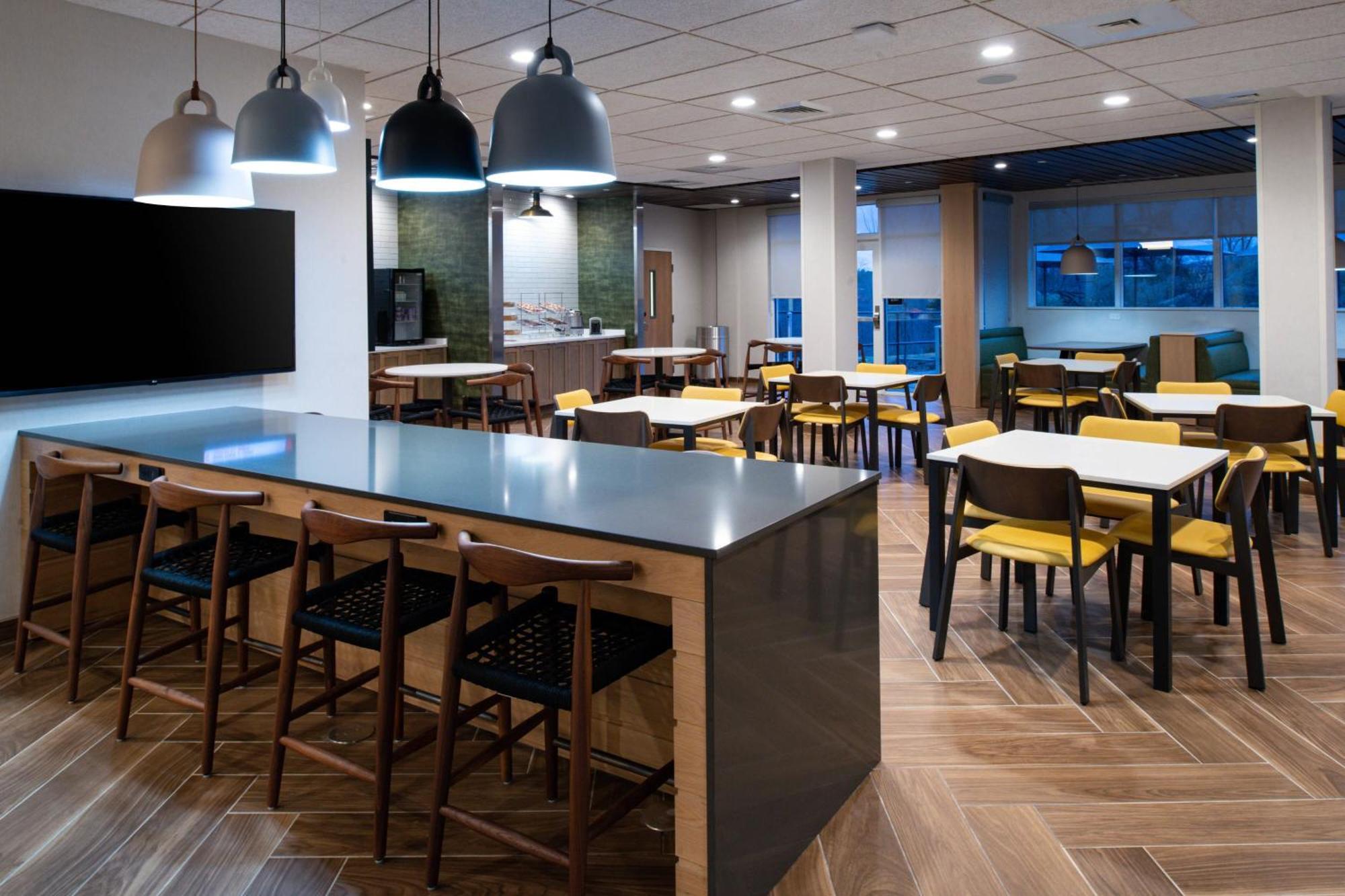 Fairfield Inn & Suites By Marriott Charlotte University Research Park Eksteriør billede